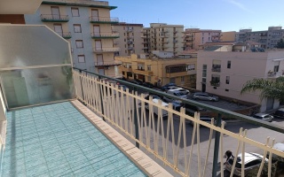 BALCONE LATO STRADA